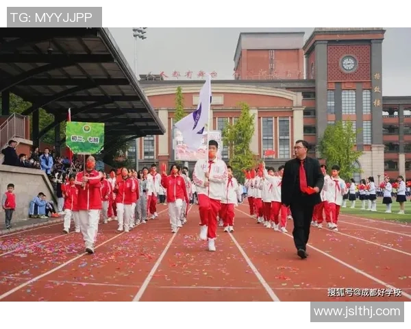 列五中学足球队勇夺市级冠军展现青春风采与团队精神 列五中学足球队勇夺市级冠军展现青春风采与团队精神
